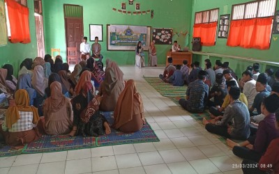 Pesantren Kilat Ramadhan SMPN Satu Atap 2 Tulang Bawang Barat: Membangun Generasi Qur'ani